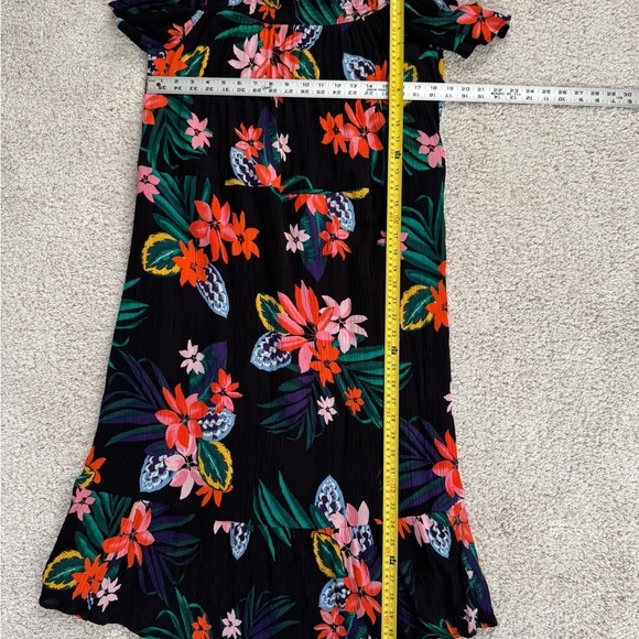Old Navy Dark Floral Off the Shoulder Gauze Maxi Dress - Picture 6 of 7